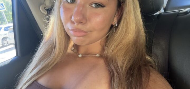 wealthy woman in San Diego