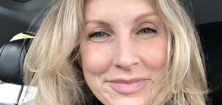 successful businesswoman looking for a serious long-term relationship